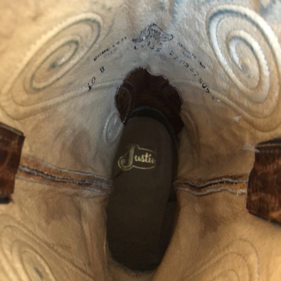 Justin Cowboy Boots - Picture 12 of 12